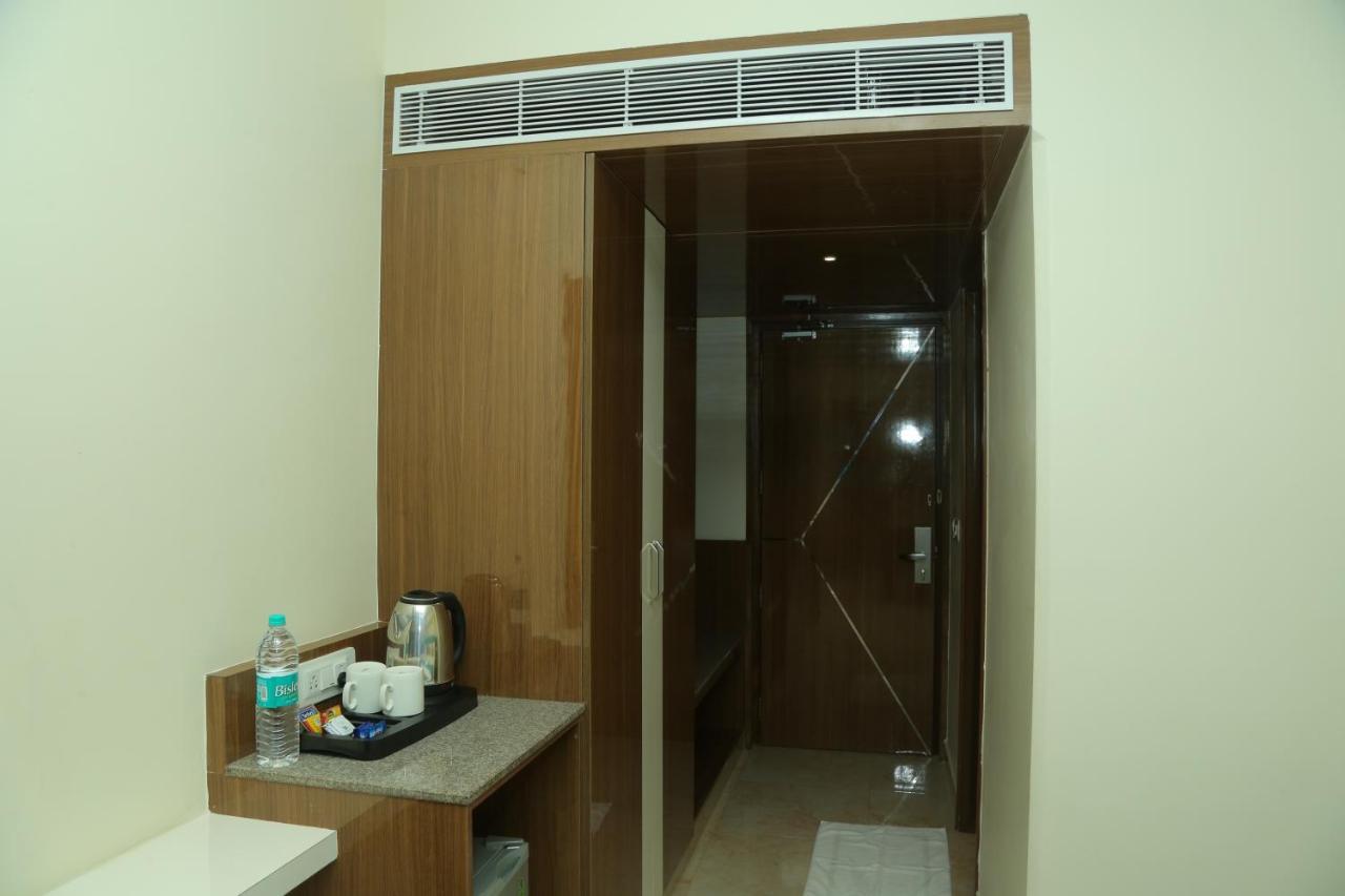 Misty Ocean - A Bergamont Group Of Hotel Kuilapalayam Екстер'єр фото