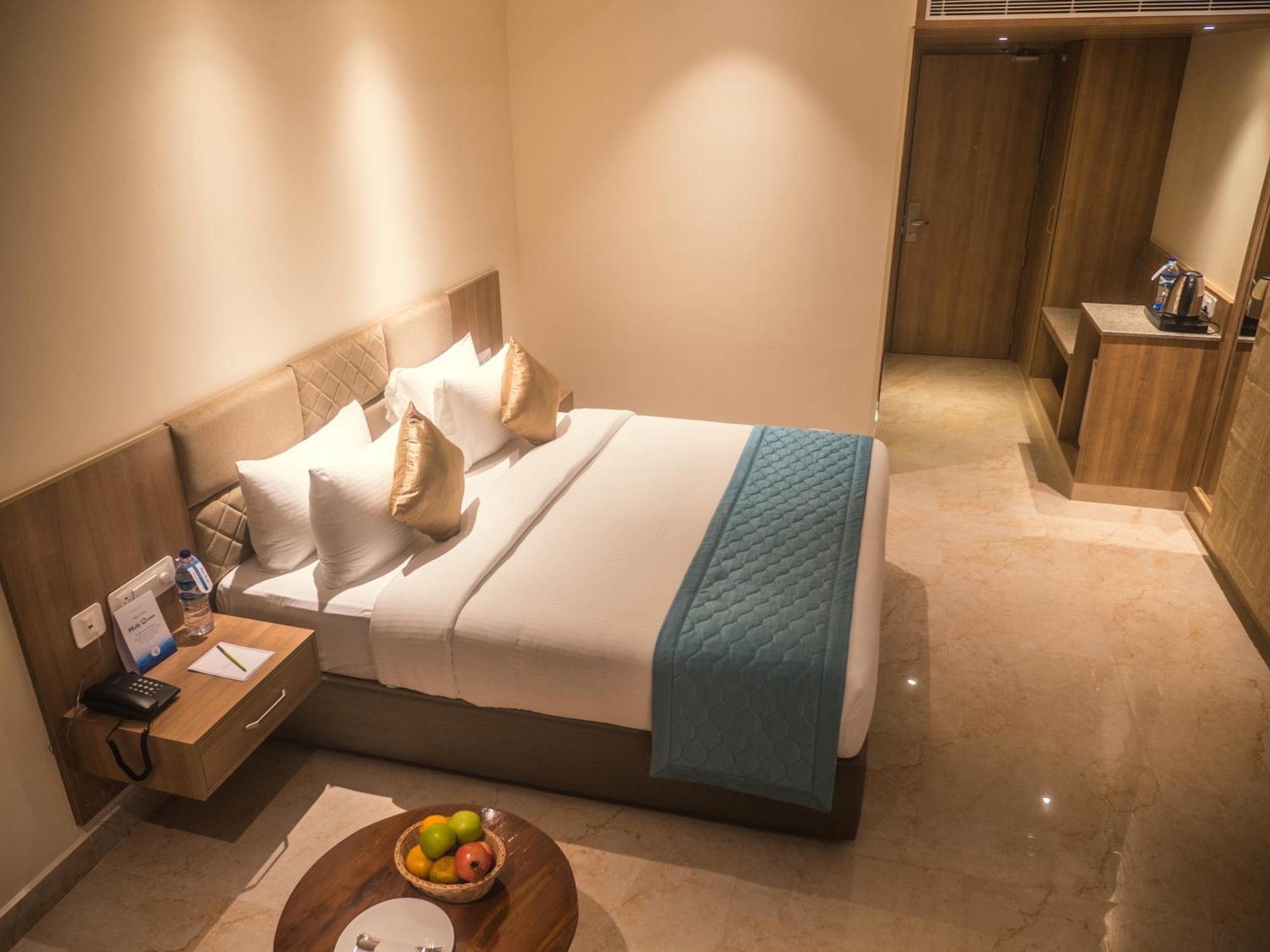 Misty Ocean - A Bergamont Group Of Hotel Kuilapalayam Екстер'єр фото