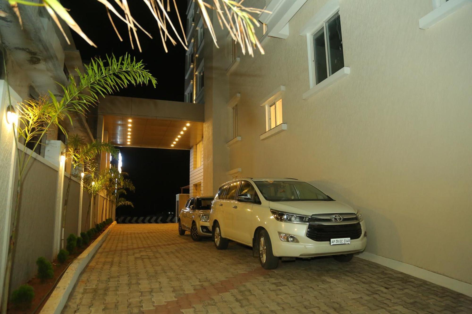 Misty Ocean - A Bergamont Group Of Hotel Kuilapalayam Екстер'єр фото