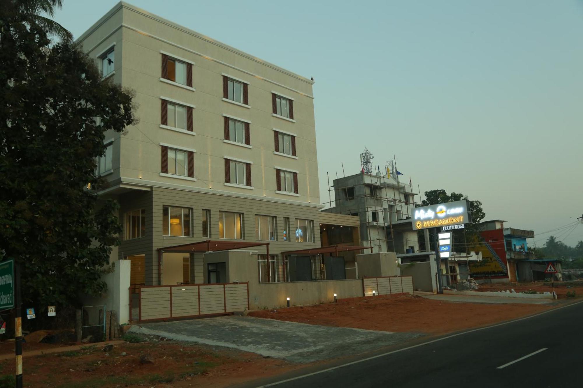 Misty Ocean - A Bergamont Group Of Hotel Kuilapalayam Екстер'єр фото